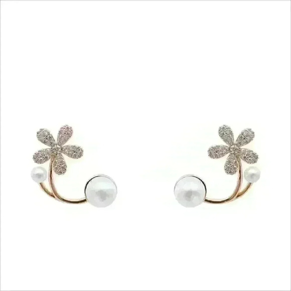 Tassel Flower Stud Earrings - Picture 2 of 3